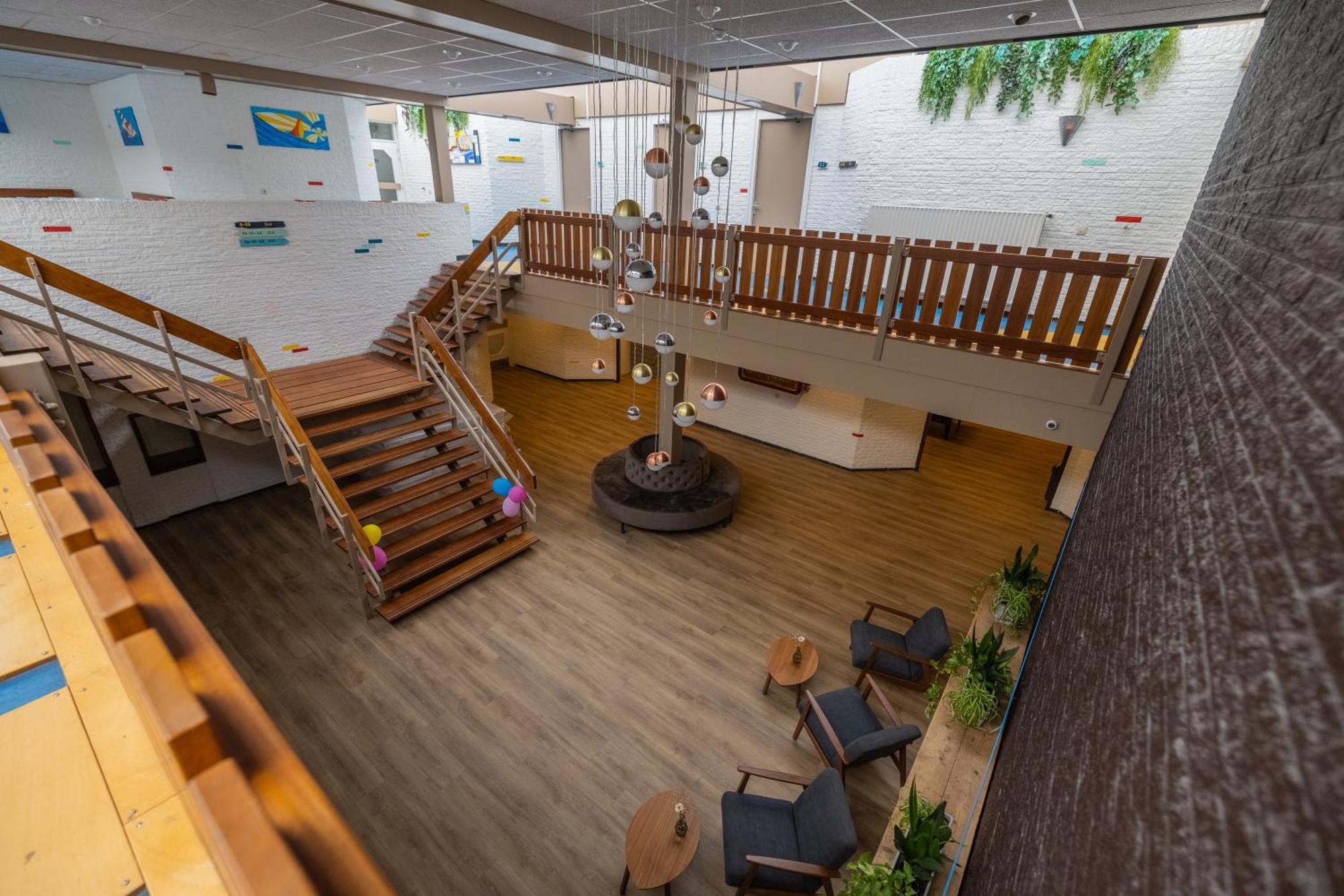 Oer'T Hout Hostel Grou Exterior photo