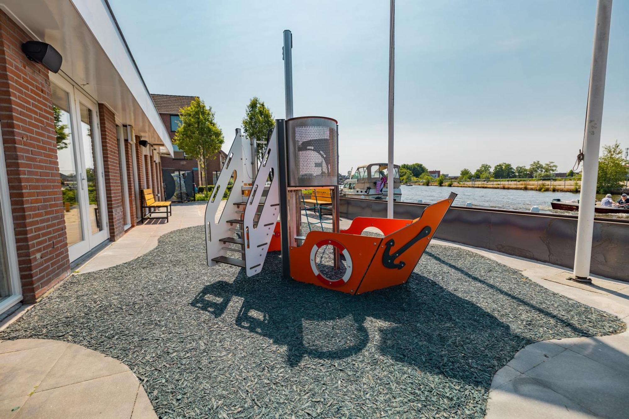 Oer'T Hout Hostel Grou Exterior photo
